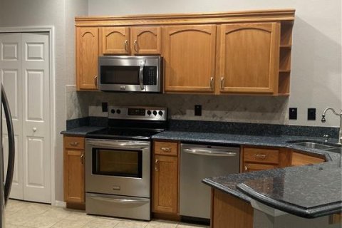 Condo in Lutz, Florida, 3 bedrooms № 2145006 - photo 7