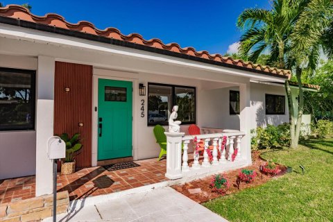 Casa en venta en Lauderdale-by-the-Sea, Florida, 4 dormitorios, 191.84 m2 № 2085087 - foto 14