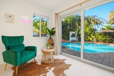 Casa en venta en Lauderdale-by-the-Sea, Florida, 4 dormitorios, 191.84 m2 № 2085087 - foto 18