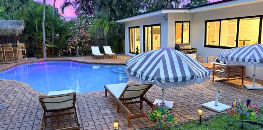 Casa en Lauderdale-by-the-Sea, Florida 4 dormitorios, 191.84 m2 № 2085087