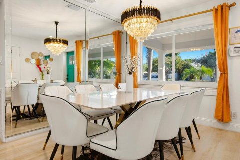 Casa en venta en Lauderdale-by-the-Sea, Florida, 4 dormitorios, 191.84 m2 № 2085087 - foto 19
