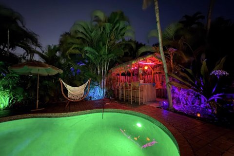 Casa en venta en Lauderdale-by-the-Sea, Florida, 4 dormitorios, 191.84 m2 № 2085087 - foto 25