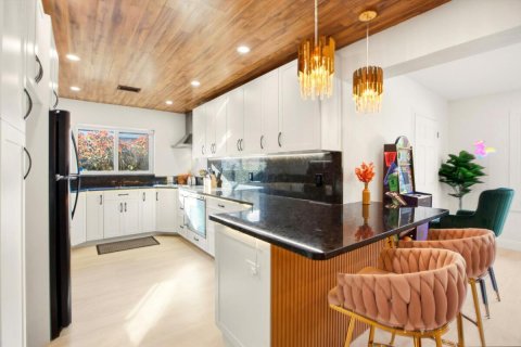 Casa en venta en Lauderdale-by-the-Sea, Florida, 4 dormitorios, 191.84 m2 № 2085087 - foto 5