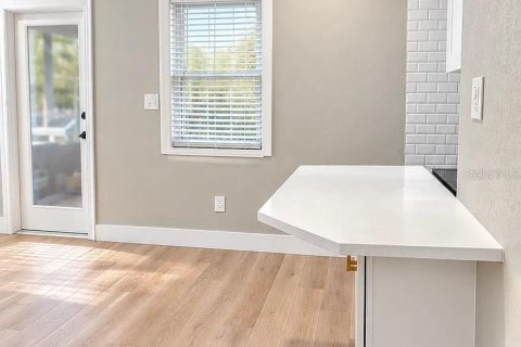 Appartement à Saint Petersburg, Floride 2 chambres, 65.03 m2 № 2404990