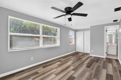 Villa ou maison à louer à Holiday, Floride: 4 chambres, 133.78 m2 № 2388160 - photo 23