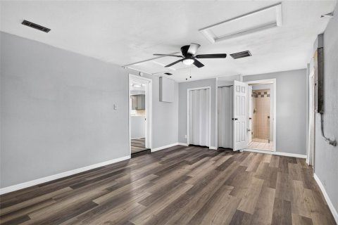 Villa ou maison à louer à Holiday, Floride: 4 chambres, 133.78 m2 № 2388160 - photo 27