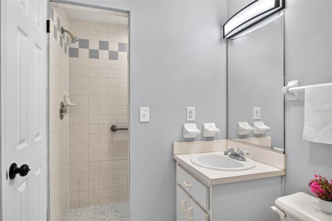 Villa ou maison à louer à Holiday, Floride: 4 chambres, 133.78 m2 № 2388160 - photo 26