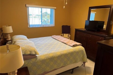 Condominio en alquiler en Punta Gorda, Florida, 2 dormitorios, 82.31 m2 № 1411508 - foto 9