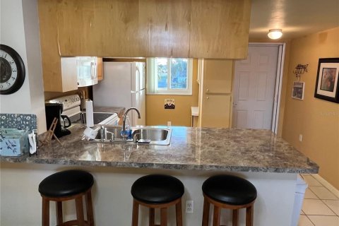 Condominio en alquiler en Punta Gorda, Florida, 2 dormitorios, 82.31 m2 № 1411508 - foto 3