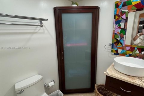 Снять в аренду кондоминиум в Халландейл-Бич, Флорида 1 спальня, 92.9м2, № 2034355 - фото 17