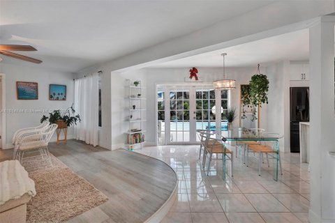 House in Fort Lauderdale, Florida 3 bedrooms, 148.83 sq.m. № 1766806 - photo 15