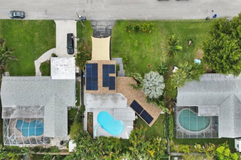 House in Fort Lauderdale, Florida 3 bedrooms, 148.83 sq.m. № 1766806 - photo 11