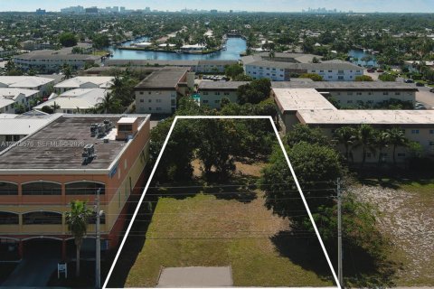 Commercial property in Pompano Beach, Florida № 2341402