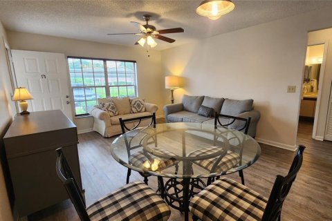 Copropriété à vendre à New Port Richey, Floride: 2 chambres, 77.57 m2 № 2142256 - photo 8
