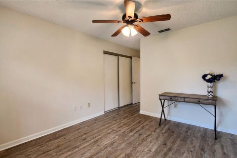 Copropriété à vendre à New Port Richey, Floride: 2 chambres, 77.57 m2 № 2142256 - photo 12