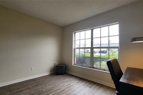 Copropriété à vendre à New Port Richey, Floride: 2 chambres, 77.57 m2 № 2142256 - photo 14