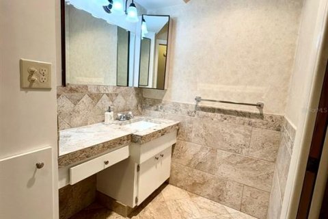 Copropriété à louer à Holiday, Floride: 2 chambres, 76.64 m2 № 2399396 - photo 8
