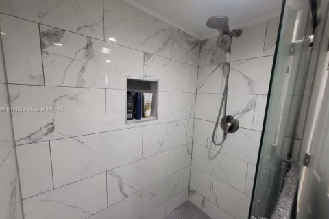 Condominio en alquiler en Homestead, Florida, 2 dormitorios, 80.17 m2 № 1970920 - foto 12