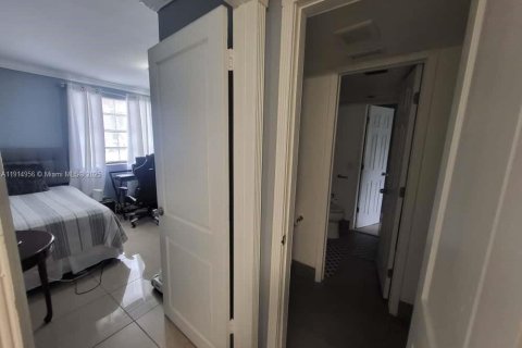 Condominio en alquiler en Homestead, Florida, 2 dormitorios, 80.17 m2 № 1970920 - foto 8