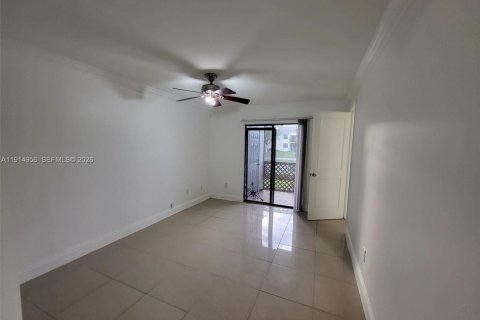 Condo in Homestead, Florida, 2 bedrooms  № 1970920 - photo 27