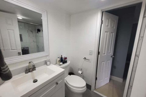 Condominio en alquiler en Homestead, Florida, 2 dormitorios, 80.17 m2 № 1970920 - foto 11