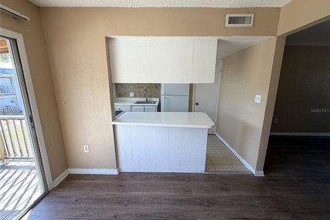 Condominio en venta en Orlando, Florida, 1 dormitorio, 72.46 m2 № 2102790 - foto 3