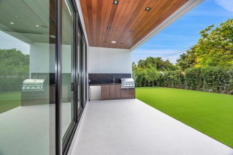 Купить виллу или дом в Майами, Флорида 5 спален, 361.58м2, № 2043601 - фото 30