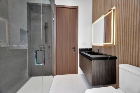 Купить виллу или дом в Майами, Флорида 5 спален, 361.58м2, № 2043601 - фото 28
