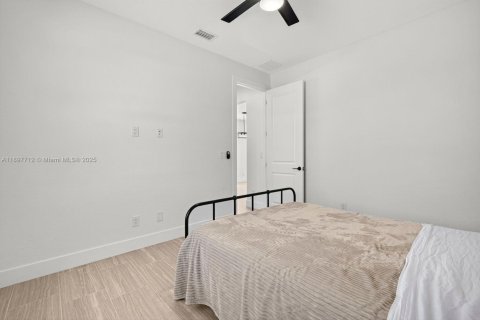 Villa ou maison à vendre à Cape Coral, Floride: 4 chambres № 1949642 - photo 18