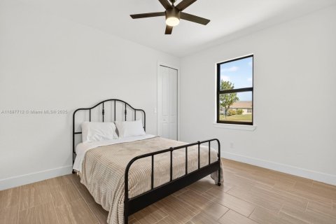 Villa ou maison à vendre à Cape Coral, Floride: 4 chambres № 1949642 - photo 19