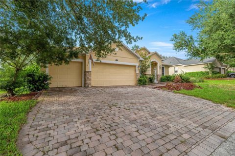 House in Clermont, Florida 4 bedrooms, 246.66 sq.m. № 2230855 - photo 3