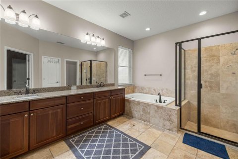 House in Clermont, Florida 4 bedrooms, 246.66 sq.m. № 2230855 - photo 18