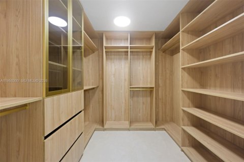 Condo in Fort Lauderdale, Florida, 2 bedrooms  № 2153076 - photo 17