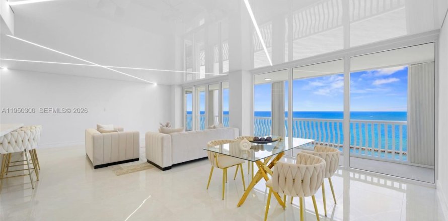 Condo in Fort Lauderdale, Florida, 2 bedrooms  № 2153076