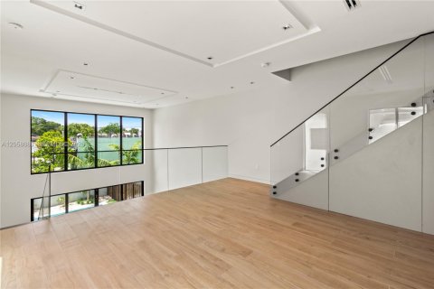 Condo in Miami, Florida, 4 bedrooms  № 2169125 - photo 12