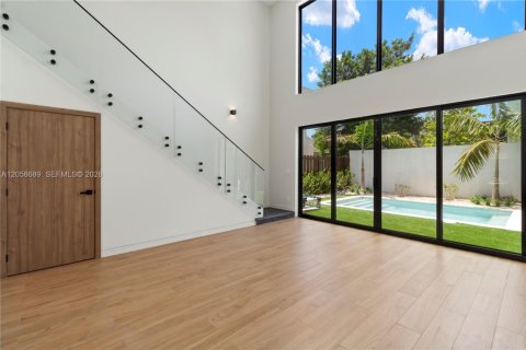 Condo in Miami, Florida, 4 bedrooms  № 2169125 - photo 6