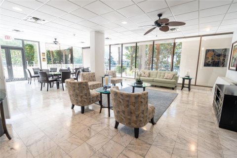 Copropriété à louer à Hillsboro Beach, Floride: 2 chambres, 107.21 m2 № 2023849 - photo 29