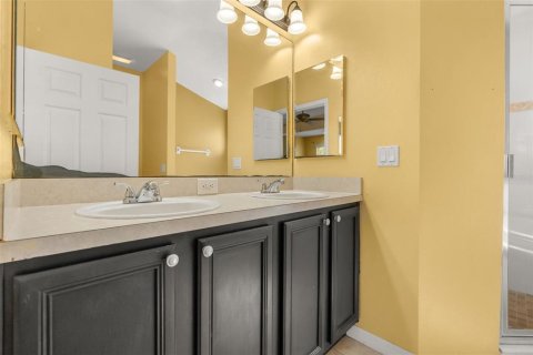 Villa ou maison à vendre à Eustis, Floride: 3 chambres, 165.18 m2 № 2396307 - photo 19
