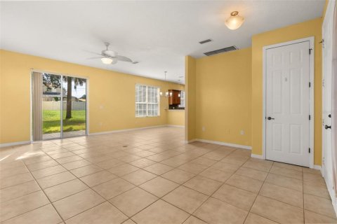 Villa ou maison à vendre à Eustis, Floride: 3 chambres, 165.18 m2 № 2396307 - photo 8