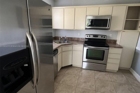 Copropriété à vendre à Coconut Creek, Floride: 2 chambres, 90.49 m2 № 1955375 - photo 4