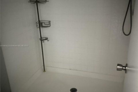 Copropriété à vendre à Coconut Creek, Floride: 2 chambres, 90.49 m2 № 1955375 - photo 11