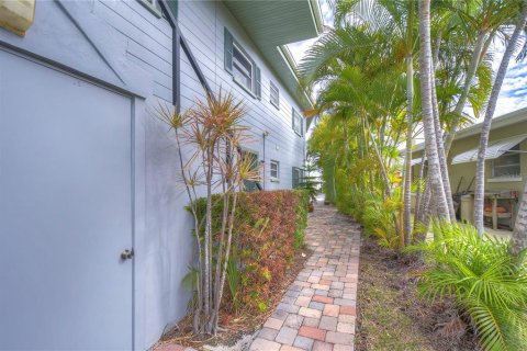 Villa ou maison à louer à Treasure Island, Floride: 1 chambre, 68.75 m2 № 1656605 - photo 10