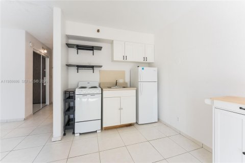 Apartamento en alquiler en Miami, Florida, 35.77 m2 № 2011176 - foto 6