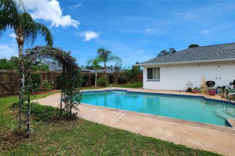 Casa en venta en Palm Coast, Florida, 5 dormitorios, 233.65 m2 № 1881142 - foto 9