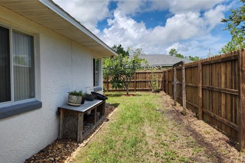 Casa en venta en Palm Coast, Florida, 5 dormitorios, 233.65 m2 № 1881142 - foto 5