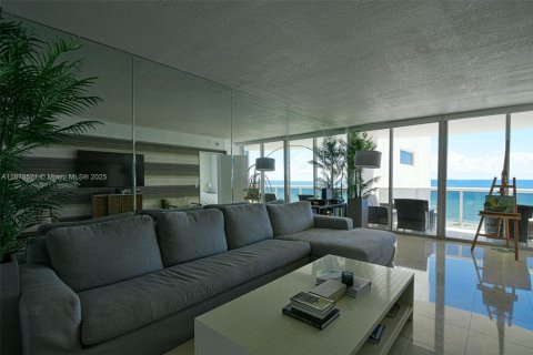 Купить кондоминиум в Санни-Айлс-Бич, Флорида 2 спальни, 147.71м2, № 1928984 - фото 18
