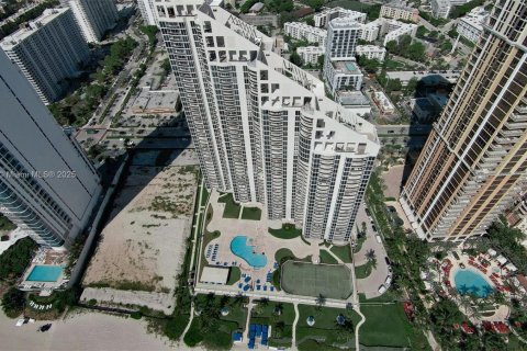 Купить кондоминиум в Санни-Айлс-Бич, Флорида 2 спальни, 147.71м2, № 1928984 - фото 4