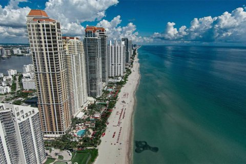 Купить кондоминиум в Санни-Айлс-Бич, Флорида 2 спальни, 147.71м2, № 1928984 - фото 8