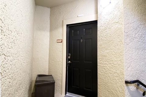 Снять в аренду кондоминиум в Лейк-Мэри, Флорида 9 комнат, 135.17м2, № 2158022 - фото 5