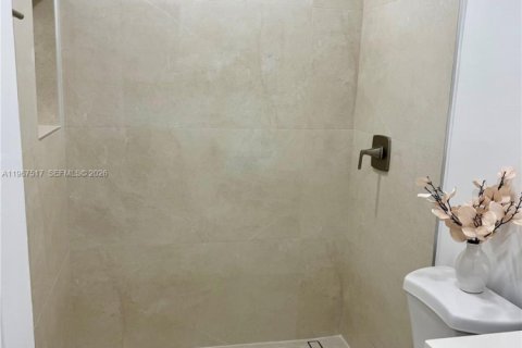 Touwnhouse à louer à Hialeah, Floride: 3 chambres, 104.14 m2 № 2028687 - photo 15